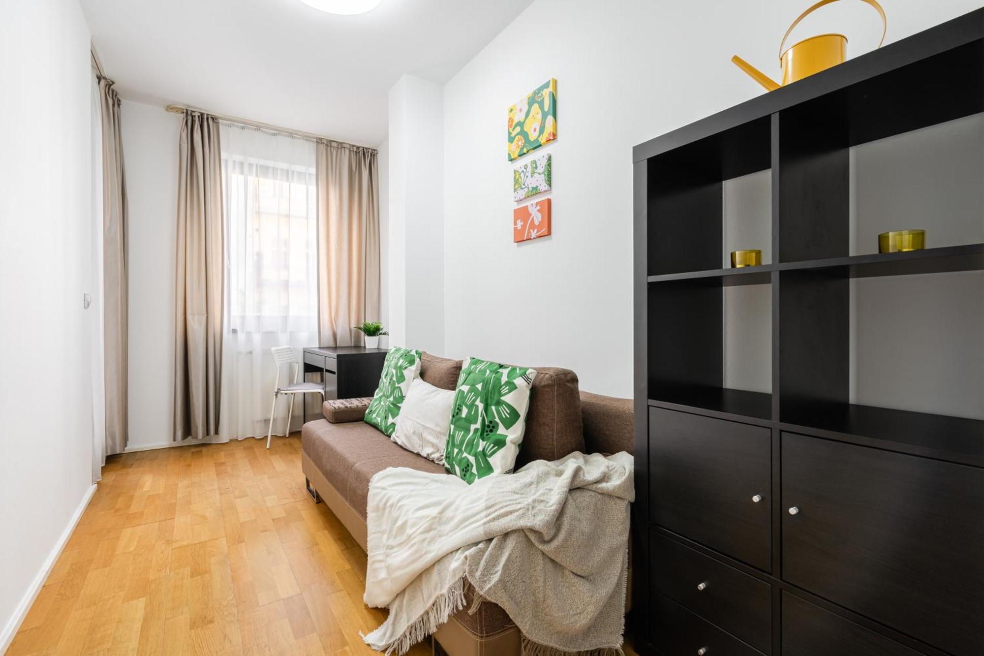 Home Of Serenity - 2 Bdr, Free Parking And Terrace Будапеща Екстериор снимка